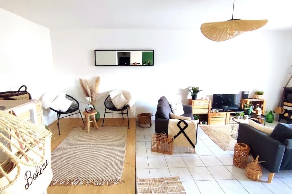 Un Nid D'Amour Appartement Ruoms Buitenkant foto