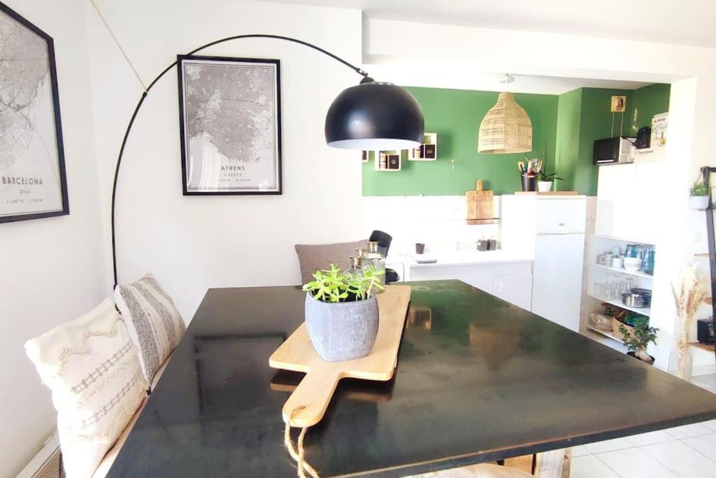Un Nid D'Amour Appartement Ruoms Buitenkant foto